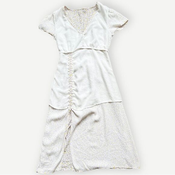 Cotton On Short Sleeve Floral V-Neck Flutter Sleeve Lined A-Line Midi Dress. XS. - Picture 6 of 12